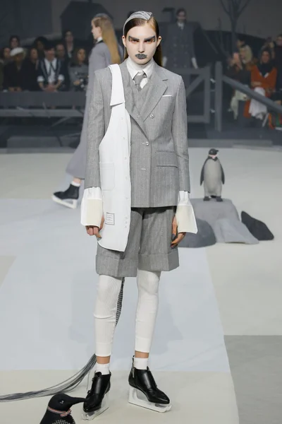 Look 14